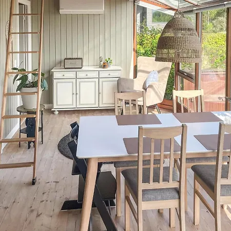 2 Bedroom In