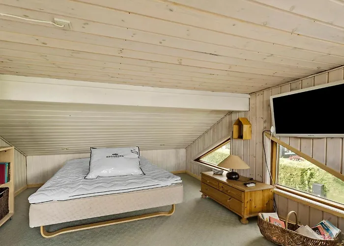 2 Bedroom In * ヒュールスミンネ